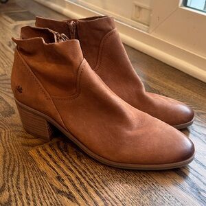NWT Lucky Brand Brown Ankle Boots 7.5